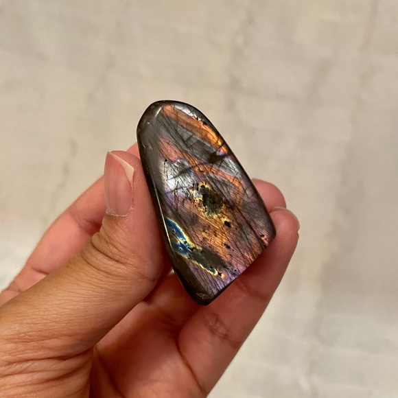 Labradorite Freeform - Picture 4 of 9